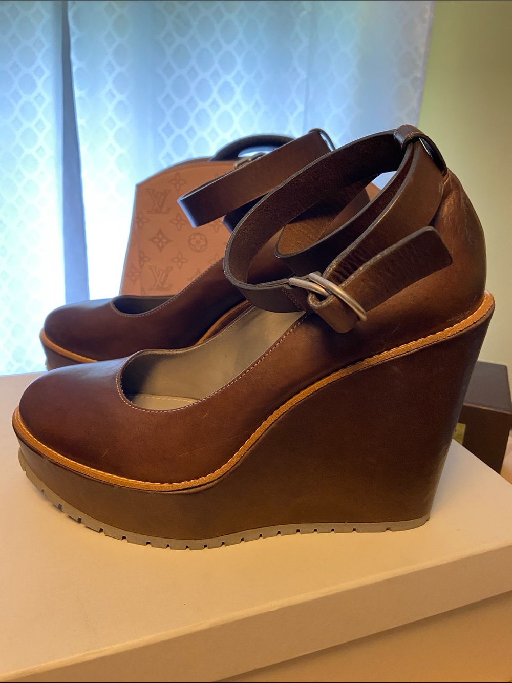 Brunello Cucinelli size 9.5/10 Ankle wrap wedge Mud/dark brown leather NWT